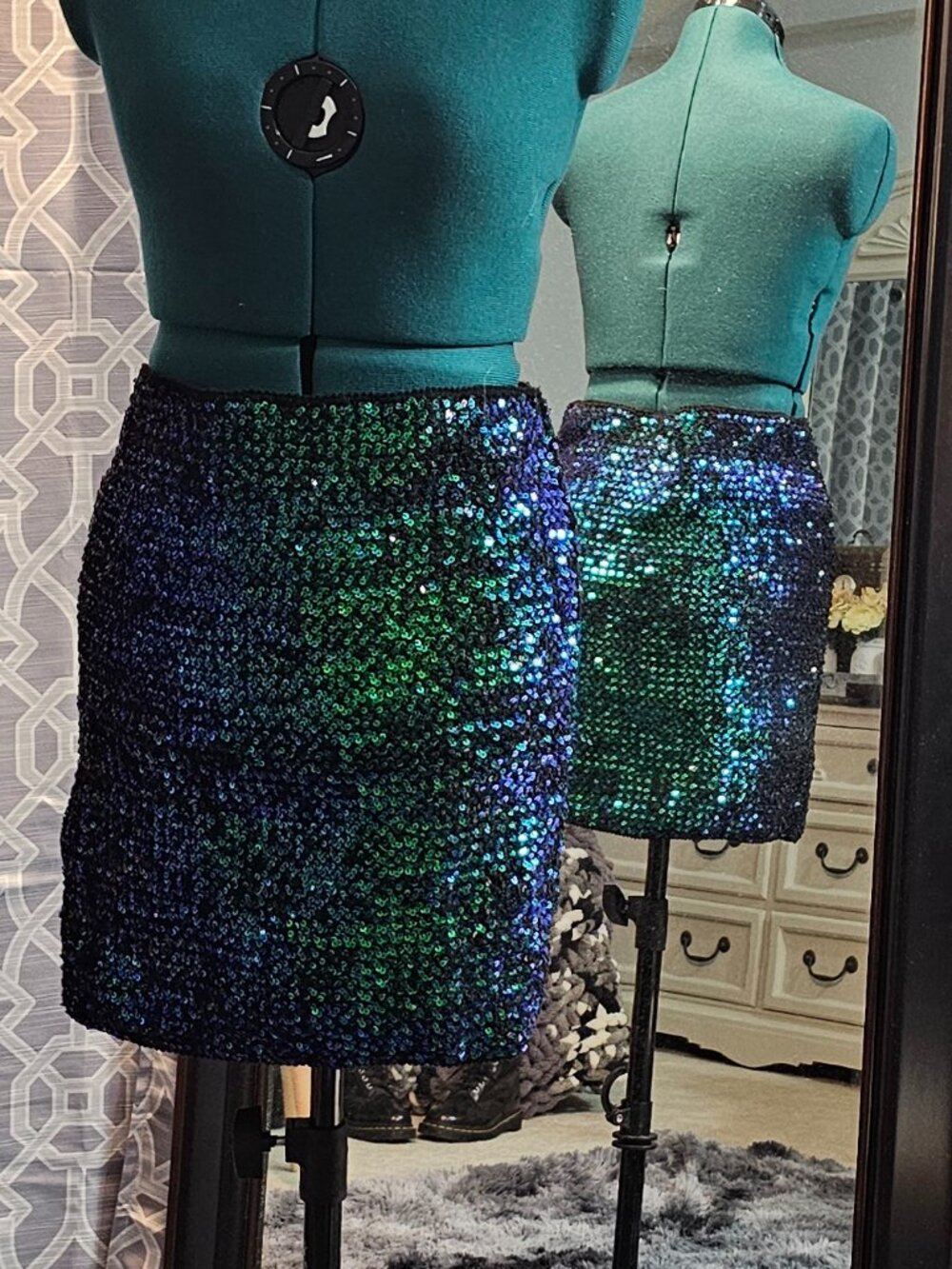 Anna-Kaci Iridescent Mermaid Sequin Mini Skirt - Size L/XL